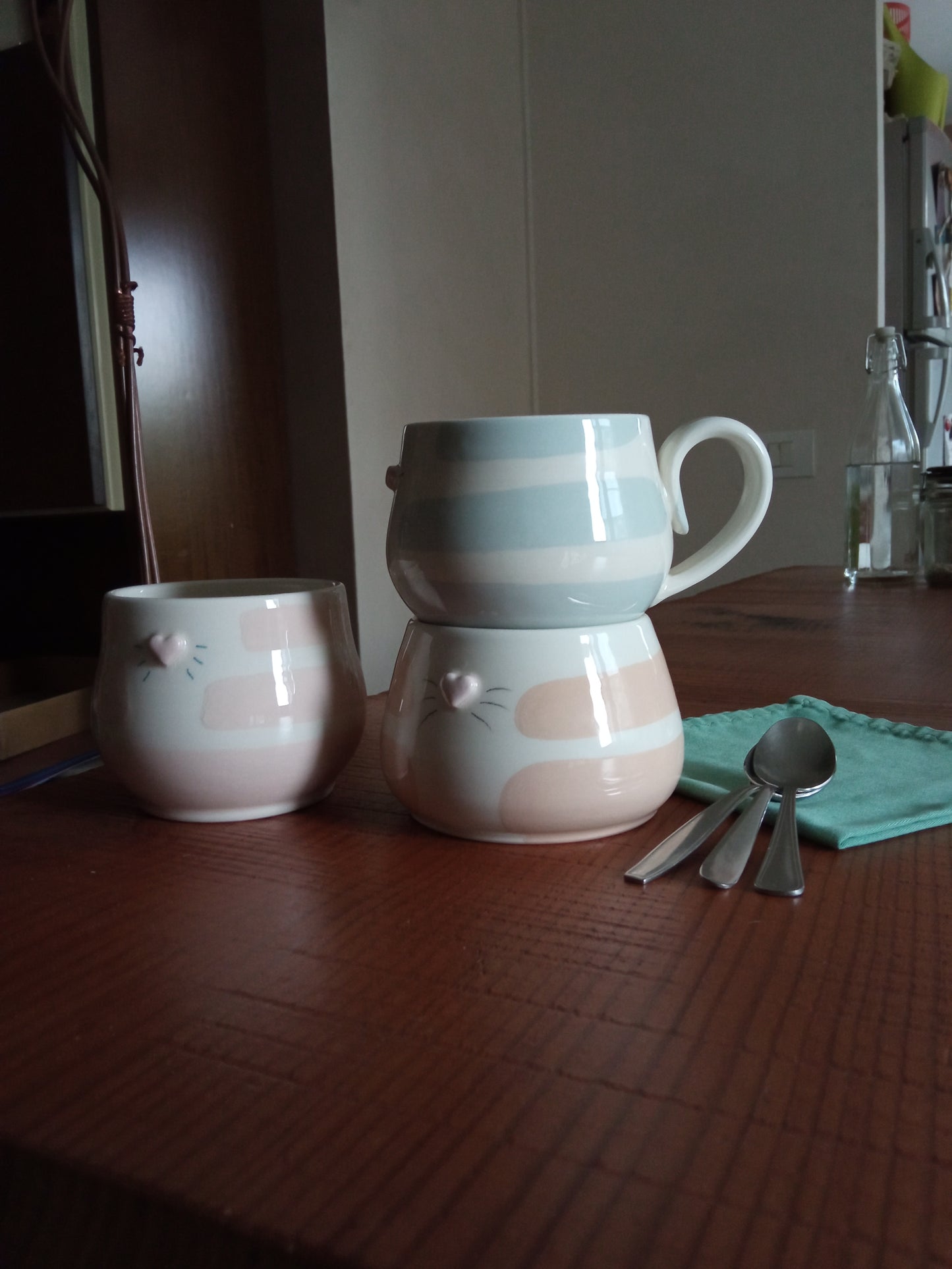 Cat cup