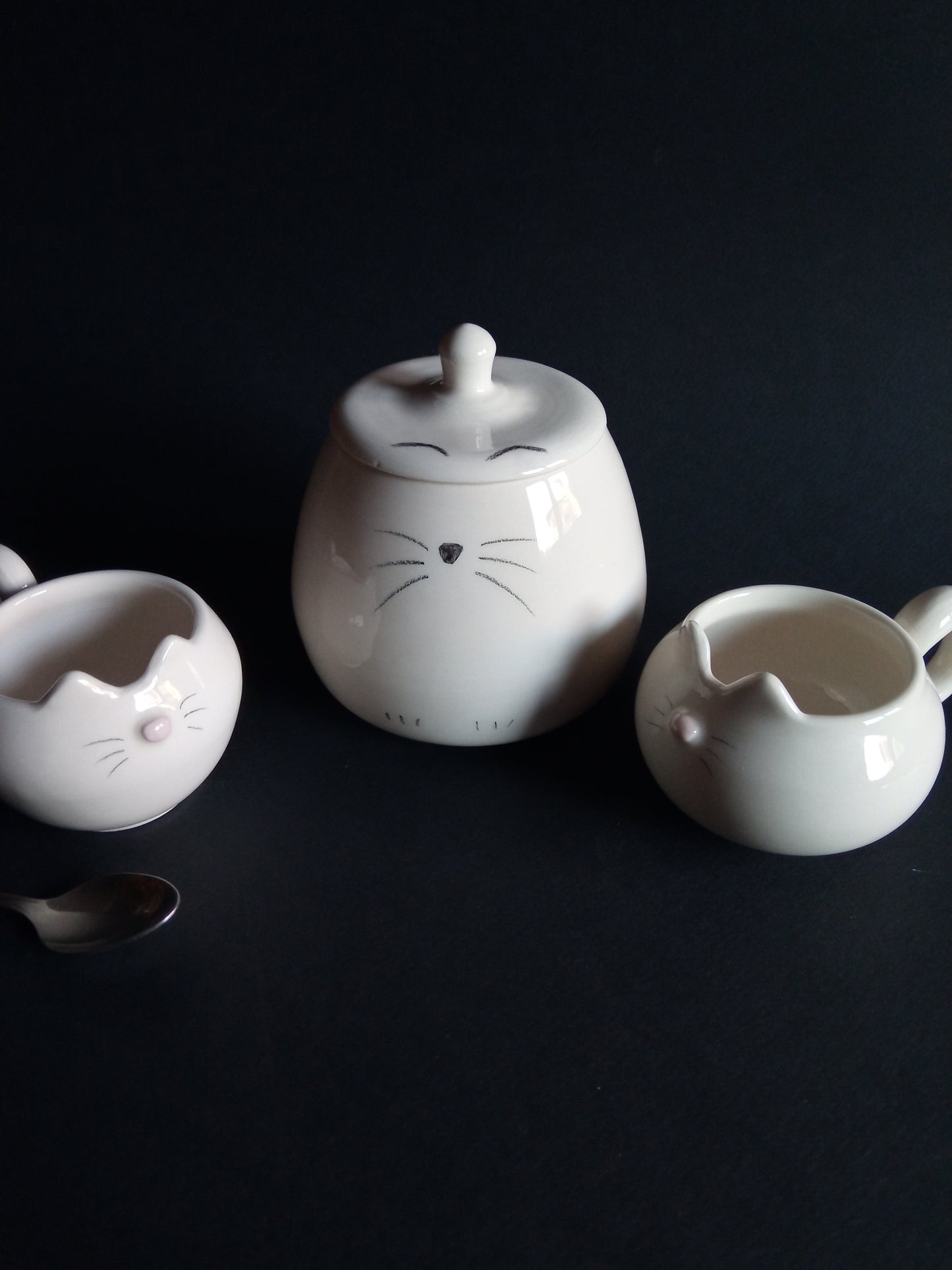 Sugar bowl