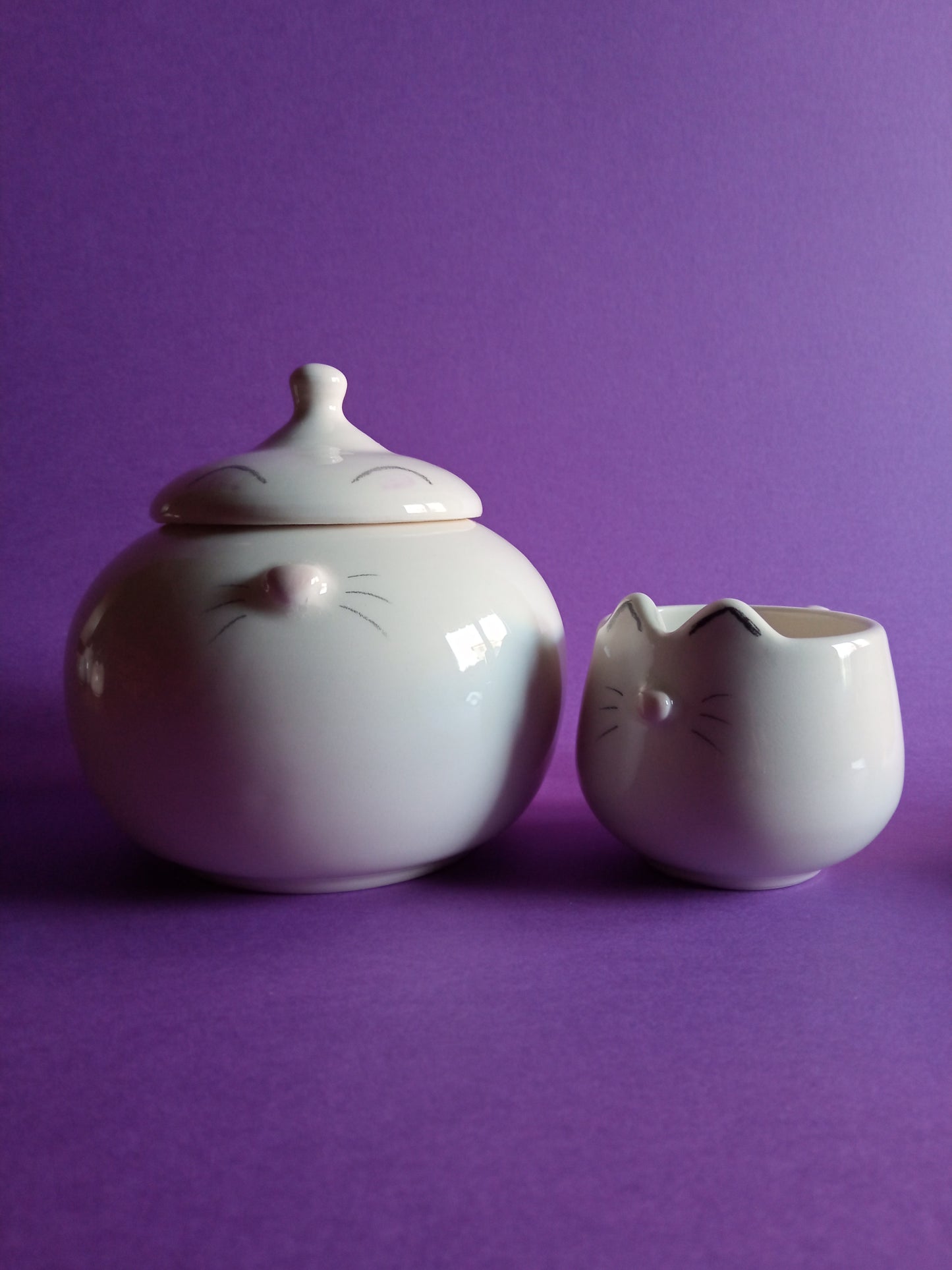 Sugar bowl